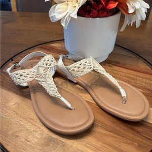 Torrid Size 10.5W Crocheted T-strap Flat Sandal.  Ivory